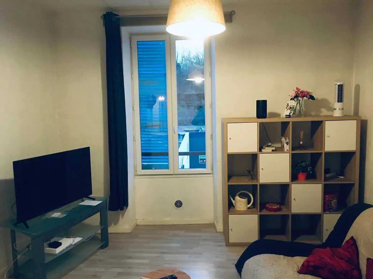 Apartment Appart Chartreux Baignoire Massante ,A 3 Minutes Du Centre En Bus! 2 Etoiles Atout France France