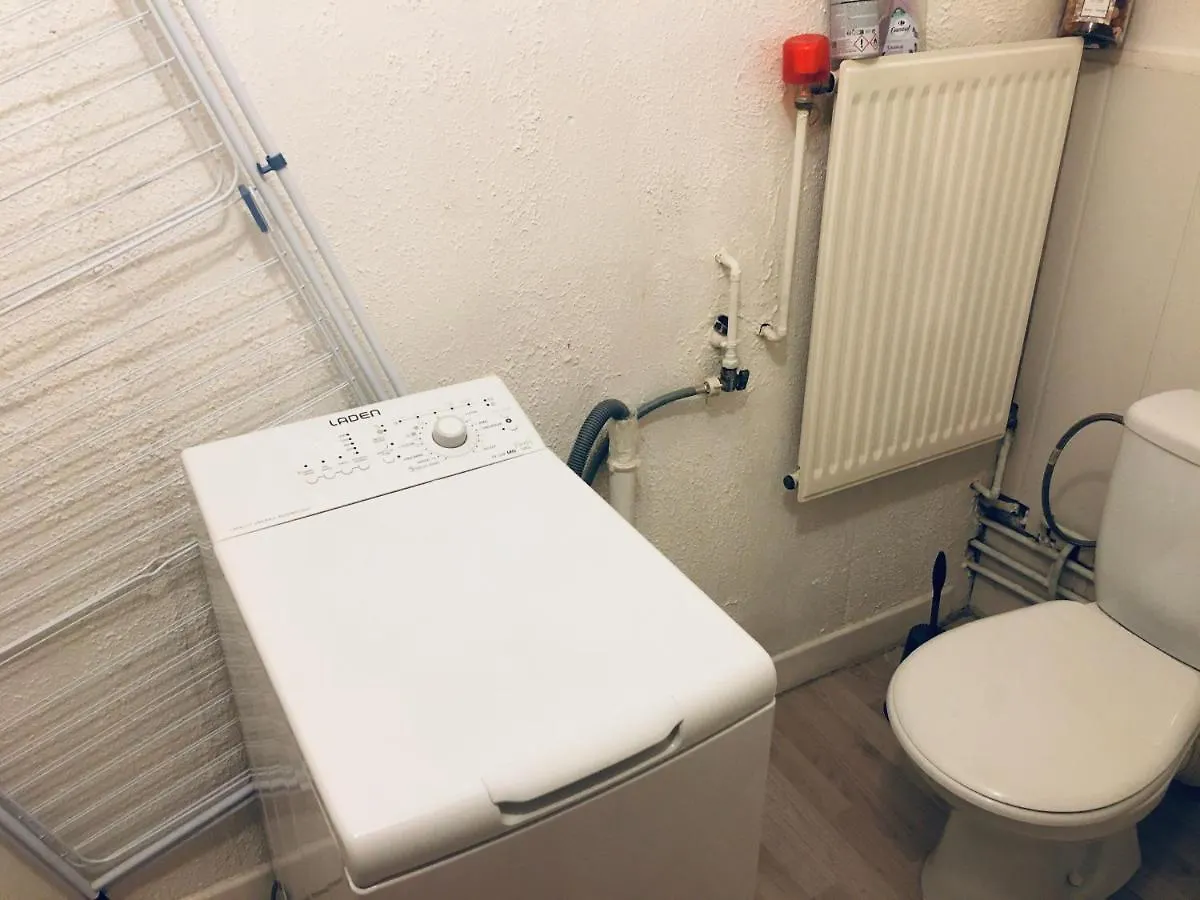 Appart Chartreux Baignoire Massante ,A 3 Minutes Du Centre En Bus! 2 Etoiles Atout France Voiron Apartment